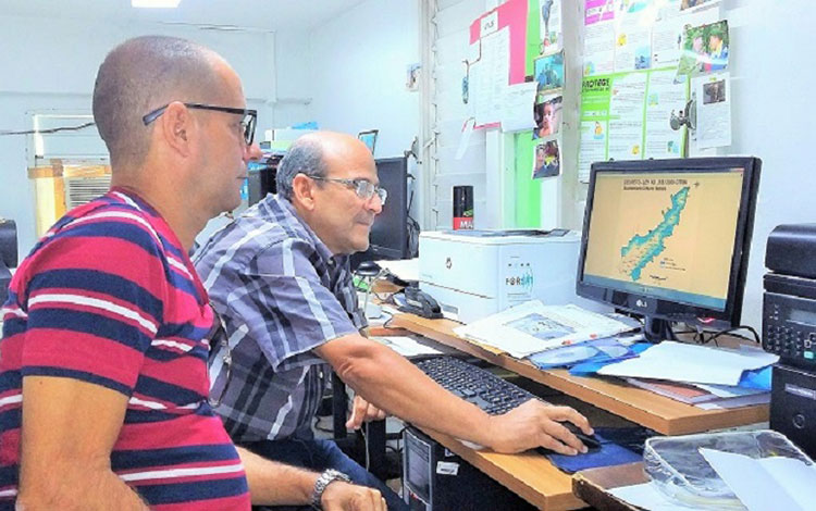 Máster Luis Orlando Pichardo Moya y el licenciado Manuel García Castro. Máster Luis Orlando Pichardo Moya y el licenciado Manuel García Castro.