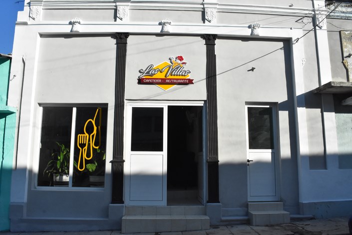 Cafetería-restaurante Las Villas, que prestará servicios a la funeraria de igual nombre en Santa Clara. Cafetería-restaurante Las Villas, que prestará servicios a la funeraria de igual nombre en Santa Clara.