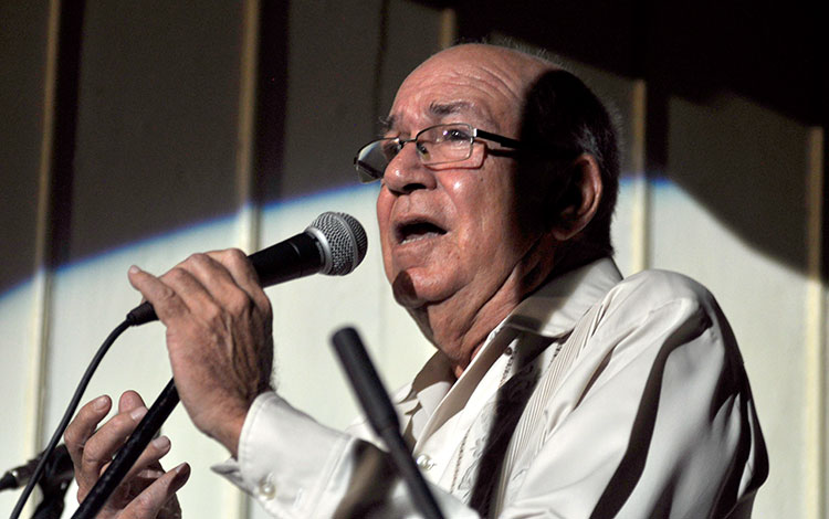 Lázaro García. Lázaro García.