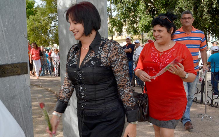 Recorrido de las máximas autoridades por el Boulevard Recorrido de las máximas autoridades por el Boulevard