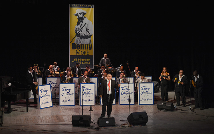 Tony Guzmán Tony Guzmán