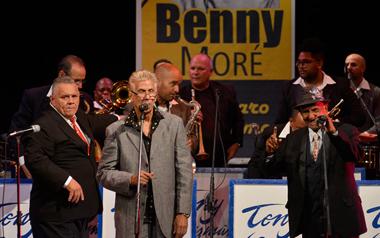 Bobby Carcassés, Tony Guzmán y Rafael Dí­az.