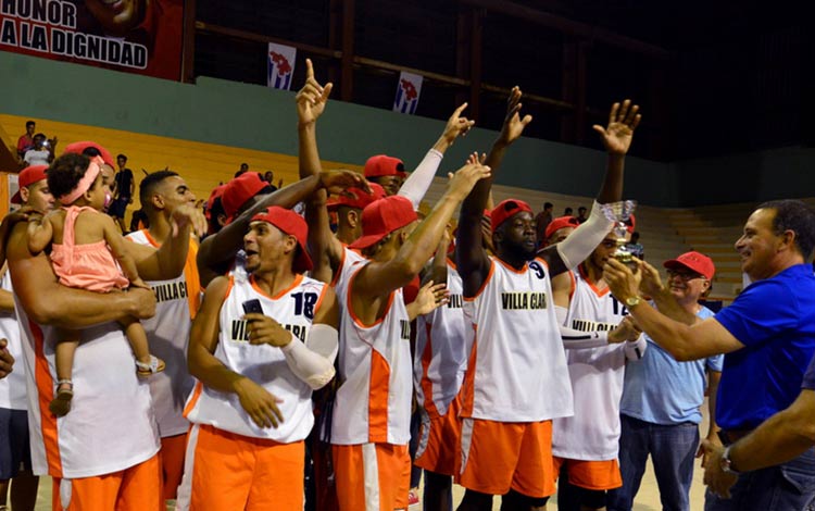 Lobos de Villa Clara, campeones de la Liga Superior de Baloncesto.