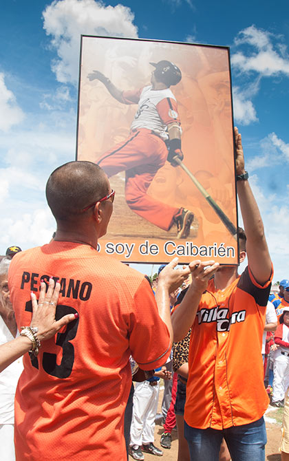 Retiro de Ariel Pestado, en estadio de Caibarién.