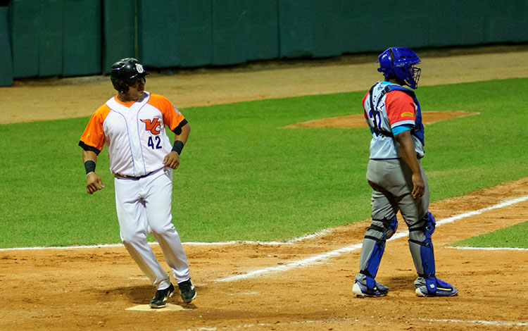 Frederich Cepeda, en el cuarto juego de Villa Clara contra Ciego de Ávila. Frederich Cepeda, en el cuarto juego de Villa Clara contra Ciego de Ávila.