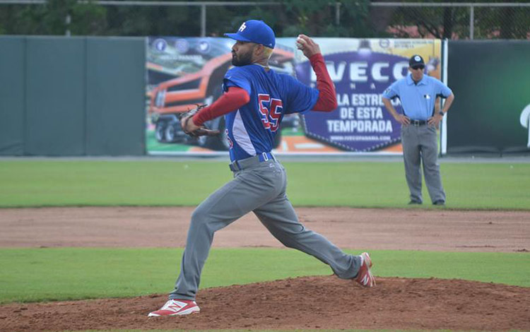 Javier Torres, pitcher de Puerto Rico. Javier Torres fue el pitcher ganador por Puerto Rico.