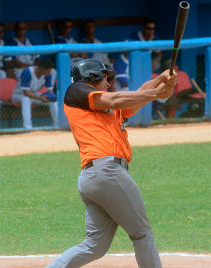 Norel González, pelotero de Villa Clara. Norel González, pelotero de Villa Clara.
