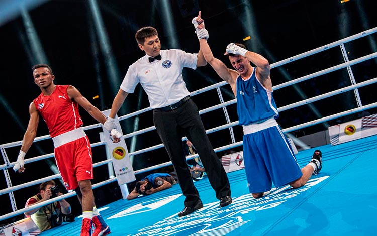 Lázaro ílvarez, plata mundial de los 60 kg, en Hamburgo-2017. Lázaro ílvarez, plata mundial de los 60 kg, en Hamburgo-2017.