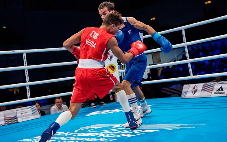 Yosbany Veitía, campeón mundial de los 52 kg, en Hamburgo-2017. Yosbany Veitía, campeón mundial de los 52 kg, en Hamburgo-2017.