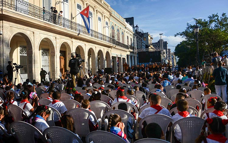 Acto naciional por el inicio del curso 2018-2019, escuela Rafael María de Mendive, La Habana. Acto naciional por el inicio del curso 2018-2019, escuela Rafael María de Mendive, La Habana.