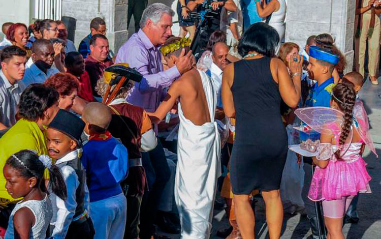 Miguel Díaz-Canel en acto por inicio del curso escolar 2018-2019. Miguel Díaz-Canel en acto por inicio del curso escolar 2018-2019.