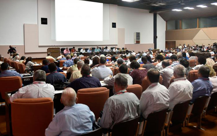 Encuentro de trabajo con Juntas de Gobierno y Organizaciones Superiores de Dirección Empresarial. Encuentro de trabajo con Juntas de Gobierno y Organizaciones Superiores de Dirección Empresarial.