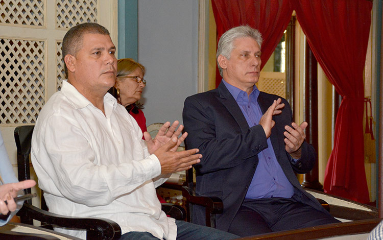 Miguel Díaz-Canel Bermúdez y Julio Lima Corzo. Miguel Díaz-Canel Bermúdez y Julio Lima Corzo.