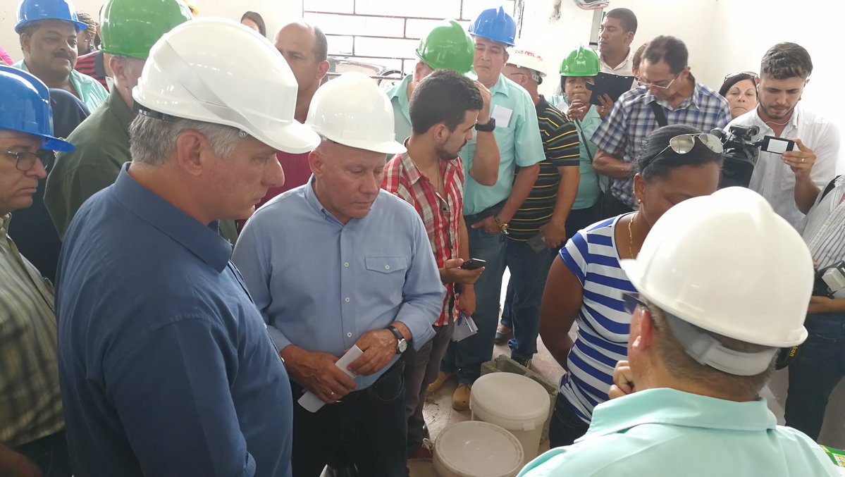 Díaz-Canel en Placetas Díaz-Canel en minas de Placetas