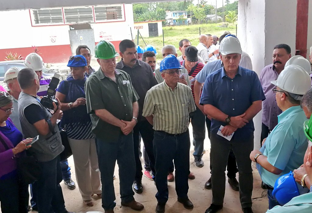 Díaz-Canel en minas de Placetas Díaz-Canel en minas de Placetas