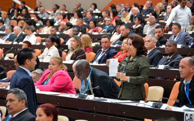 Sesión constitutiva de la Asamblea Nacional del Poder Popular. Sesión constitutiva de la Asamblea Nacional del Poder Popular.