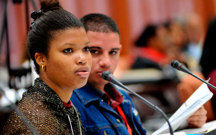 Jóvenes diputados cubanos. Jóvenes diputados cubanos.