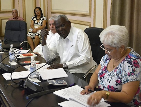 Presentan proyecto de Ley Electoral en Cuba Presentan proyecto de Ley Electoral en Cuba