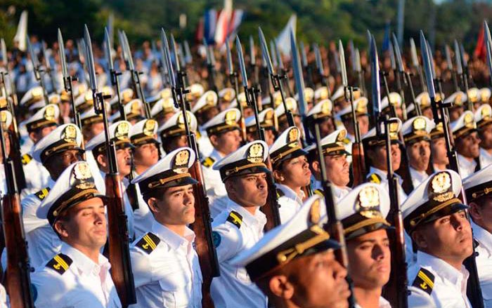 Cadetes de Academia Naval. Cadetes de Academia Naval.