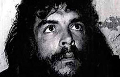 Che Guevara, herido en una pierna, es hecho prisionero. Che Guevara, herido en una pierna, es hecho prisionero.
