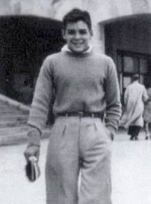 Ernesto Guevara en su adolescencia. Ernesto Guevara en su adolescencia.
