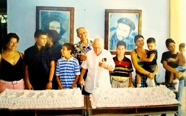 Alberto Granado junto a los Ernesticos Alberto Granado junto a los Ernesticos