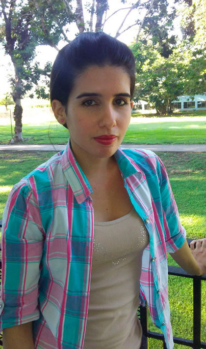 Lázara Eliani, estudiante de Periodismo. Lázara Eliani, estudiante de Periodismo.