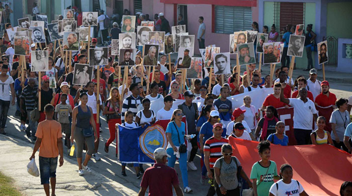 Peregrinación en Santiago de Cuba en honor a Fidel. Peregrinación en Santiago de Cuba en honor a Fidel.