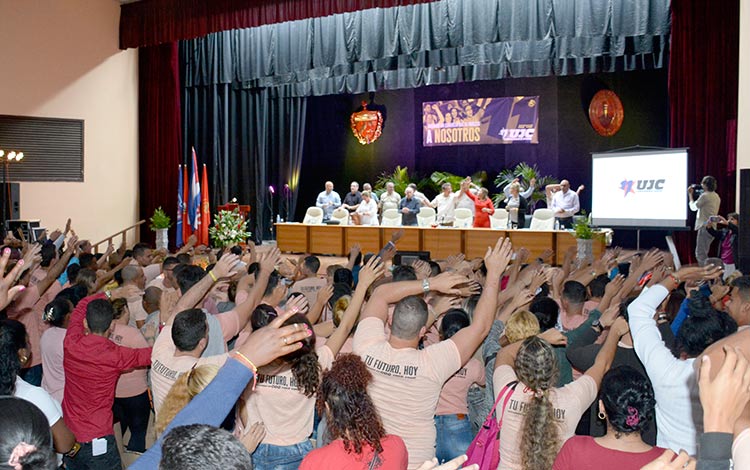 Asamblea Provincial de la UJC en Villa Clara. Asamblea Provincial de la UJC en Villa Clara.