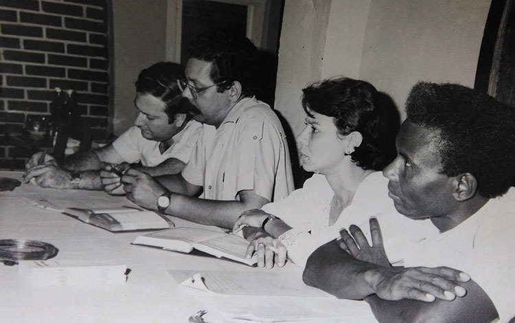 Pedro Hernández Soto junto a periodistas de Vanguardia. Pedro Hernández Soto junto a periodistas de Vanguardia, en 1983.