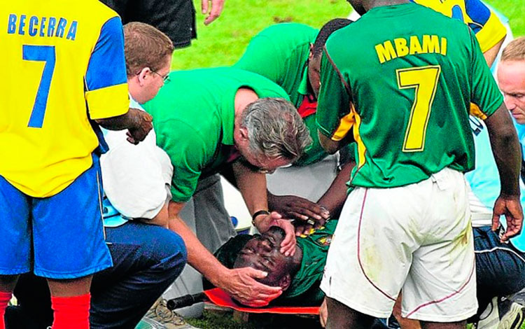 Muerte del futbolista Marc-Vivien Foé. Muerte del futbolista Marc-Vivien Foé.