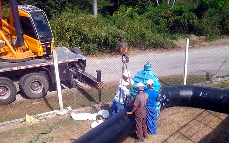 Trabajo de rehabilitación de conductoras de agua.