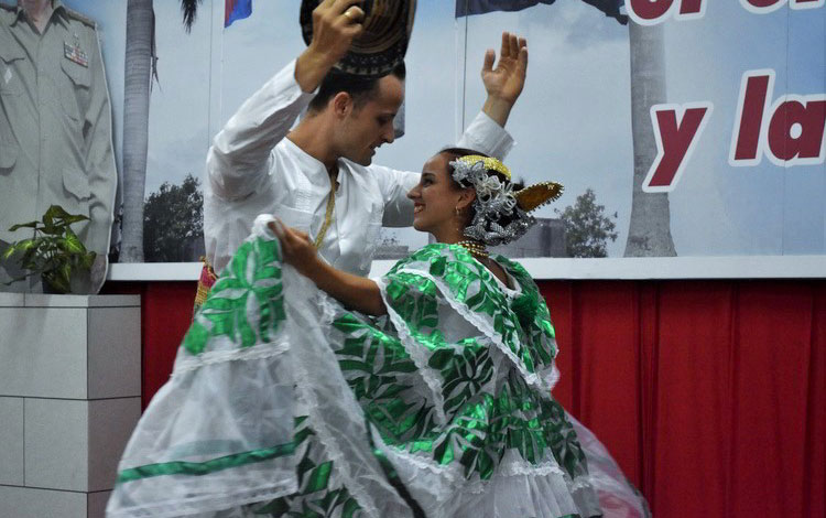 Momento cultural en el acto por el Día Internacional de la Enfermería. Momento cultural en el acto por el Día Internacional de la Enfermería.
