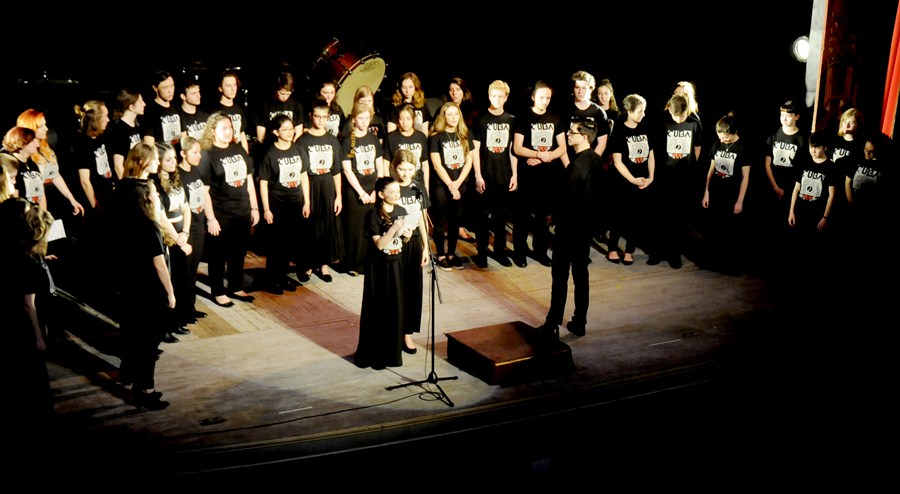 coro de estudiantes y profesores de north shore, nueva york