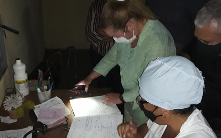 Primera secretaria del Partido en Villa Clara comprueba descontrol en área de acopio de leche en CCS 17 de Mayo. Primera secretaria del Partido en Villa Clara comprueba descontrol en área de acopio de leche en CCS 17 de Mayo.