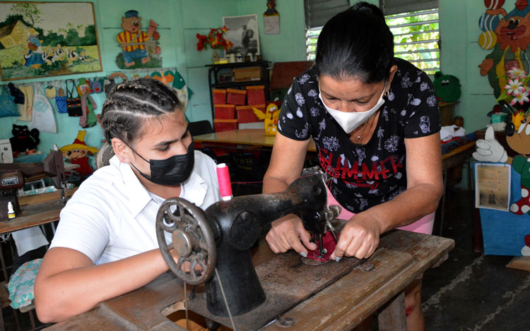 Estudiantes de la escuela especial Carlos Conquero Perdomo, del municipio de Cifuentes. (Foto: Arelys María Echevarría Rodríguez). Estudiantes de la escuela especial Carlos Conquero Perdomo, del municipio de Cifuentes. (Foto: Arelys María Echevarría Rodríguez).