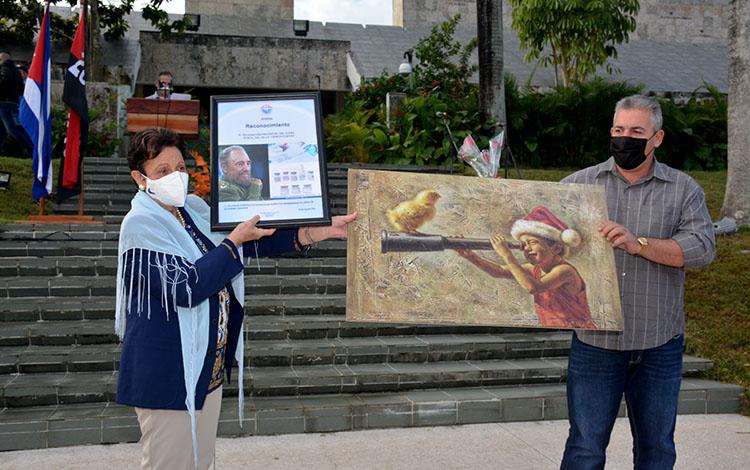 Central de Trabajadores de Cuba reconoce a los científicos villaclareños. Central de Trabajadores de Cuba reconoce a los científicos villaclareños.