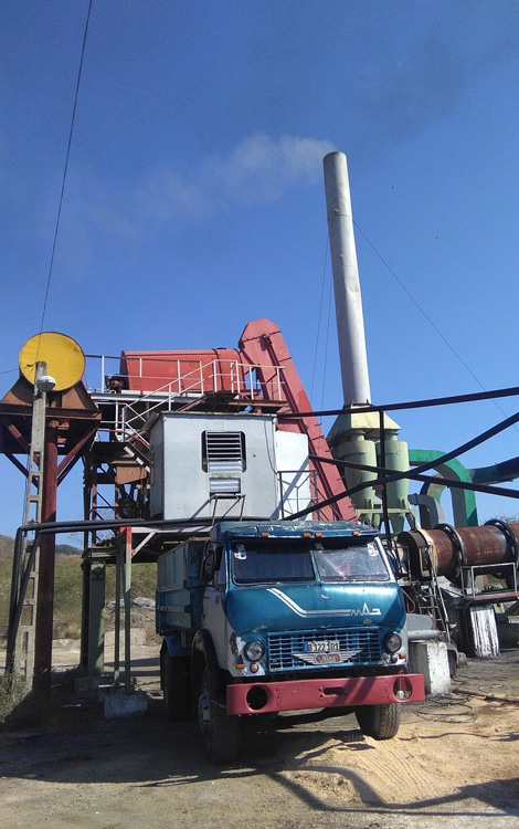 La instalación de las minindustrias ha contribuido a elevar la calidad y cantidad de las producciones locales. En la foto, la primera inaugurada en Villa Clara, situada en Sierra Morena, Corralillo. (Foto: Narciso Fernández Ramírez) La instalación de las minindustrias ha contribuido a elevar la calidad y cantidad de las producciones locales. En la foto, la primera inaugurada en Villa Clara, situada en Sierra Morena, Corralillo. (Foto: Narciso Fernández Ramírez)