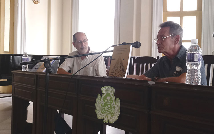 Jorge Fornet y Luis Machado Ordext. Jorge Fornet y Luis Machado Ordext.