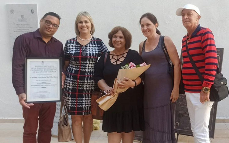 Comitiva de Villa Clara que participó en la entrega de los premios nacionales de Conservación. Comitiva de Villa Clara que participó en la entrega de los premios nacionales de Conservación.