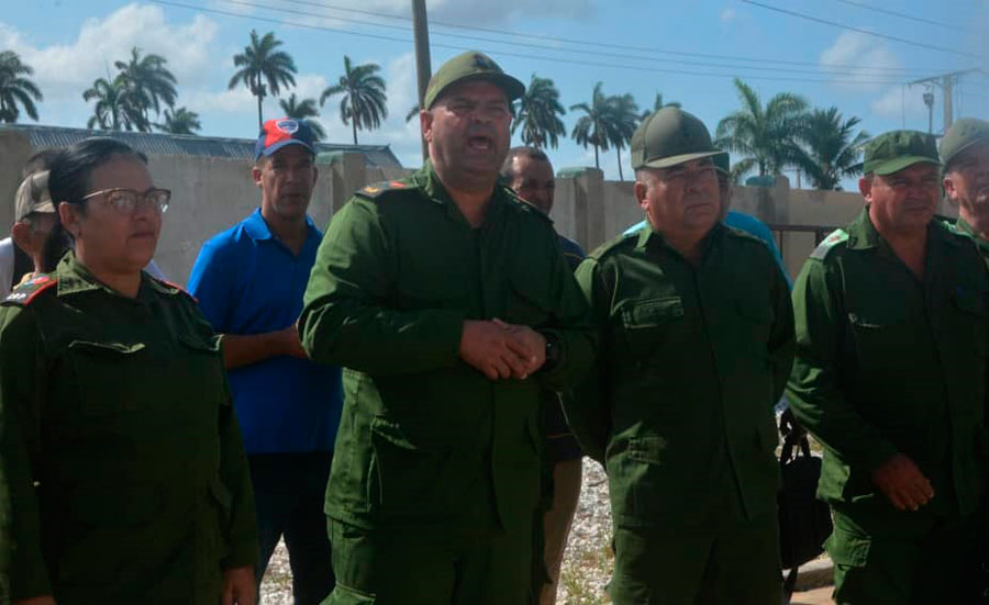 Osnay Miguel Colina, presidente del Consejo de Defensa Provincial, en las conclusiones del Meteoro 2025 en Villa Clara.