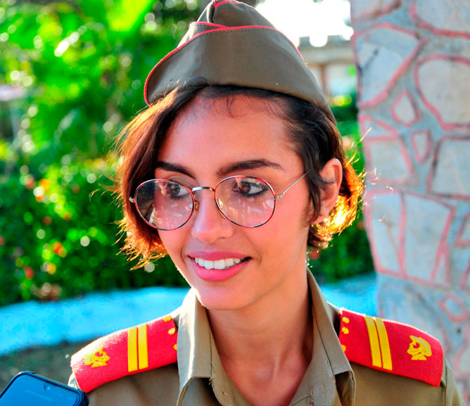 Ana Rocío Ruíz Ramírez, cadete de la Escuela Militar Camilo Cienfuegos (EMCC), de Villa Clara.
