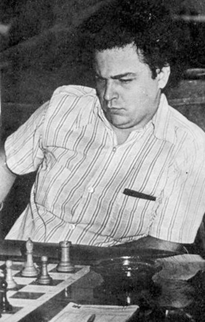 GM Guillermito García. GM Guillermito García.