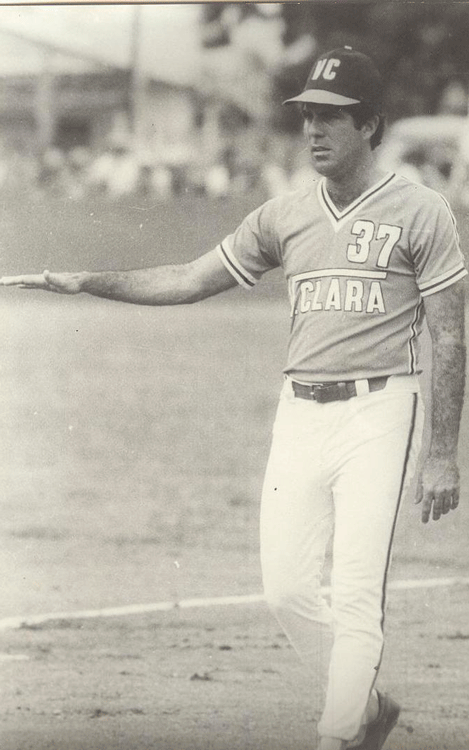 Luis Enrique González, excelente asistente en tercera base. (Foto: Archivo del autor). Luis Enrique González, excelente asistente en tercera base. (Foto: Archivo del autor).
