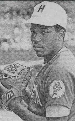 José Ibar, pitcher cubano del equipo La Habana. José Ibar, pitcher cubano del equipo La Habana.