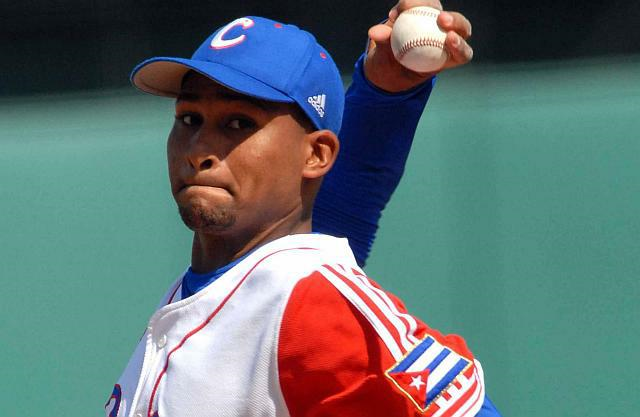 Freddy Asiel Álvarez, pícher de béisbol de Cuba. Freddy Asiel Álvarez, pícher de béisbol de Cuba.