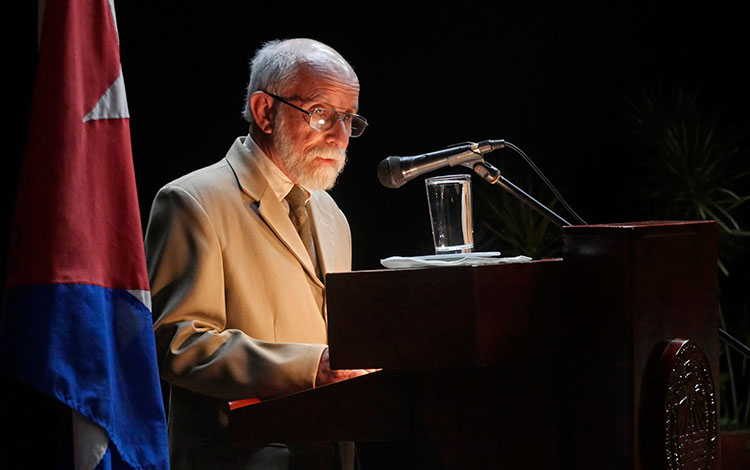 Dr. C. Roberto López Machado. Dr. C. Roberto López Machado.