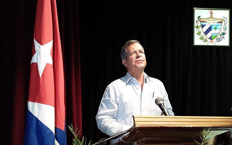 General de división Luis Alberto Rodrí­guez López-Calleja, diputado a la Asamblea Nacional por el municipio de Remedios.