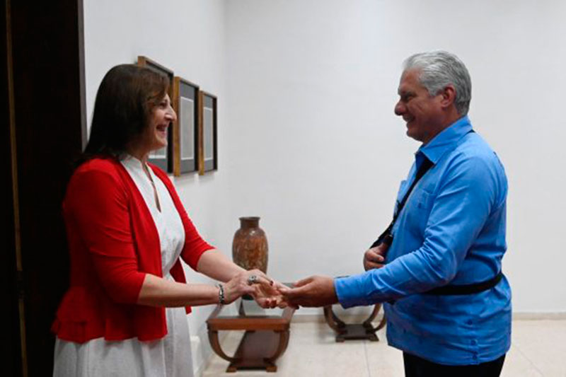 Presidente de Cuba, Miguel Díaz-Canel, recibe a Susana Sottoli, directora regional para América Latina y el Caribe del Fondo de Población de las Naciones Unidas (UNFPA).