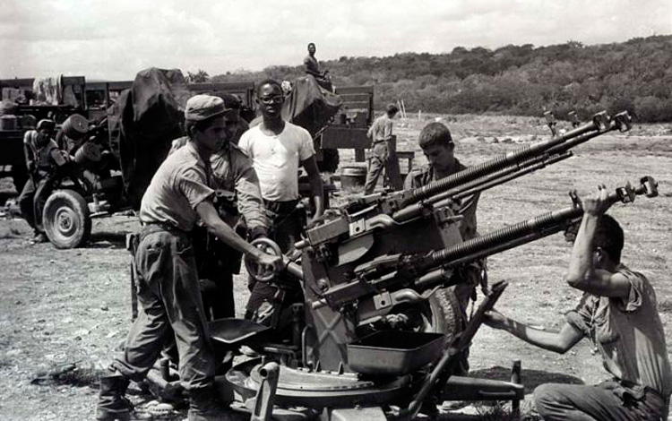Las cuatrobocas fueron manejadas por combatientes muy jóvenes. (Foto: Fidel, soldado de las ideas) Las cuatrobocas fueron manejadas por combatientes muy jóvenes. (Foto: Fidel, soldado de las ideas)